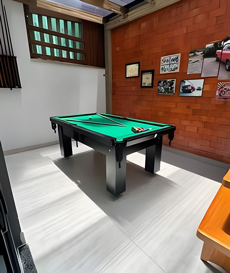 Casa com Mesa de Sinuca próximo Parque e Praia