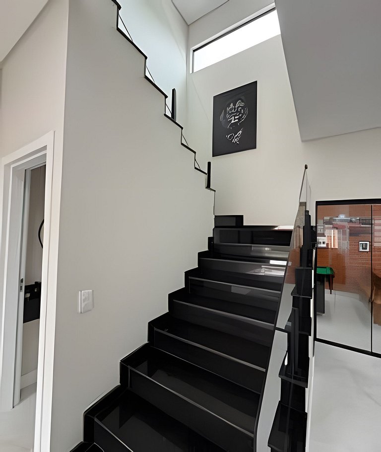 Casa com Mesa de Sinuca próximo Parque e Praia