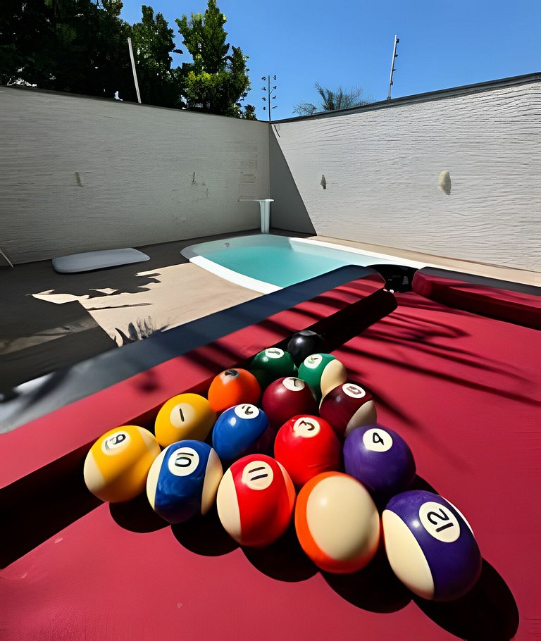 Casa com piscina privativa perto do Beto Carrero