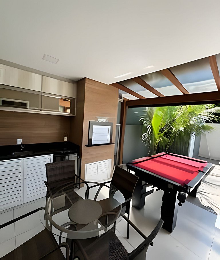 Casa com piscina privativa perto do Beto Carrero