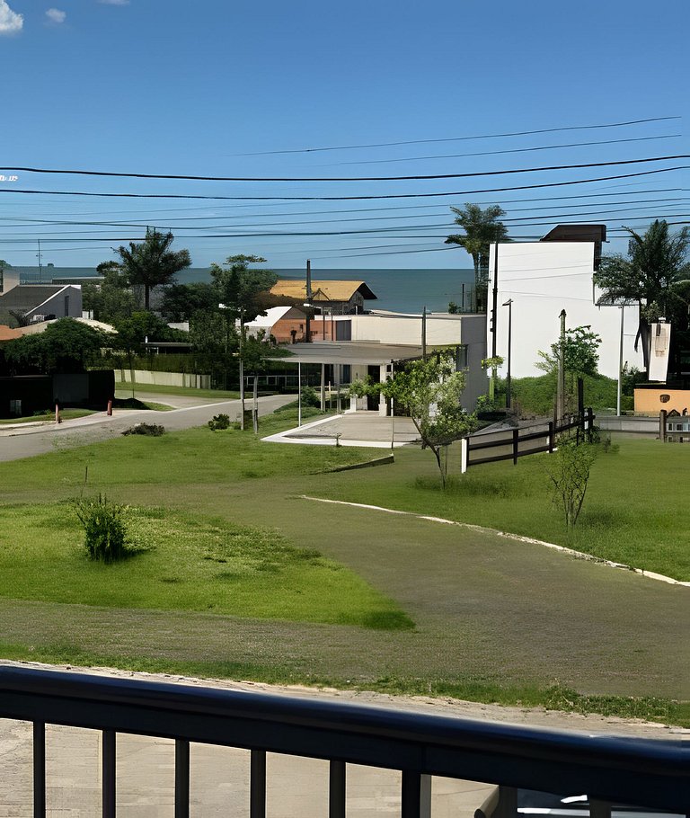 Casa com vista para o mar e próximo a Beto Carrero