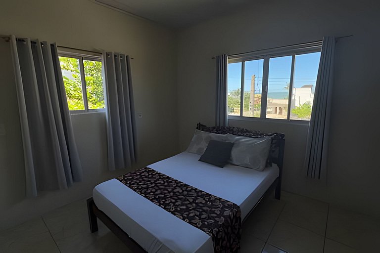 Casa com vista para o mar e próximo a Beto Carrero