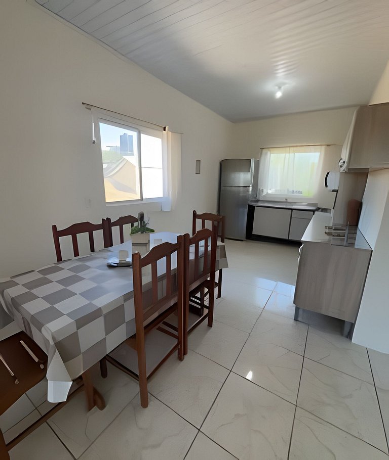 Casa com vista para o mar e próximo a Beto Carrero