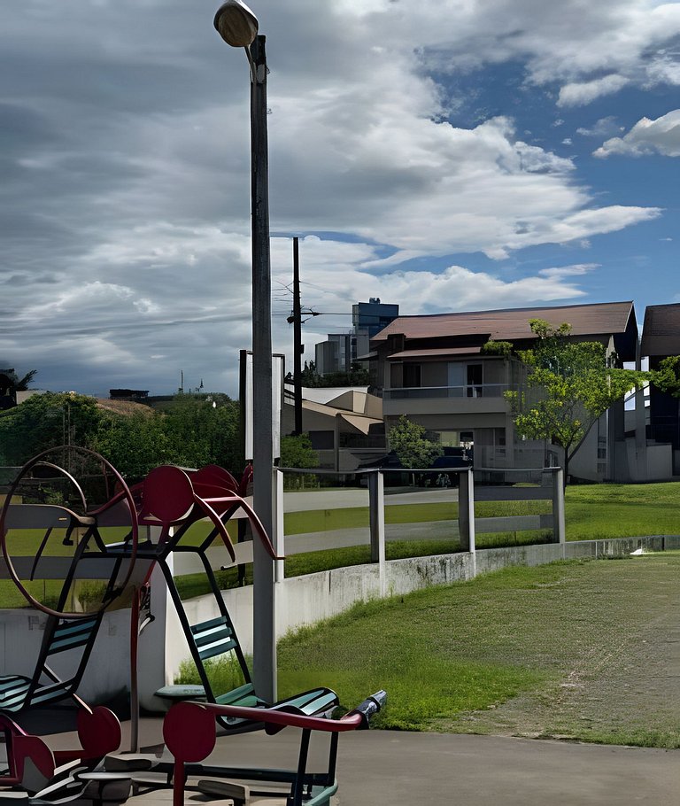 Casa com vista para o mar e próximo a Beto Carrero
