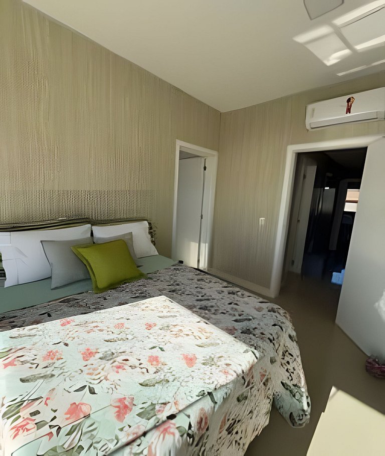 Casa linda com piscina e Bem Próximo ao Parque