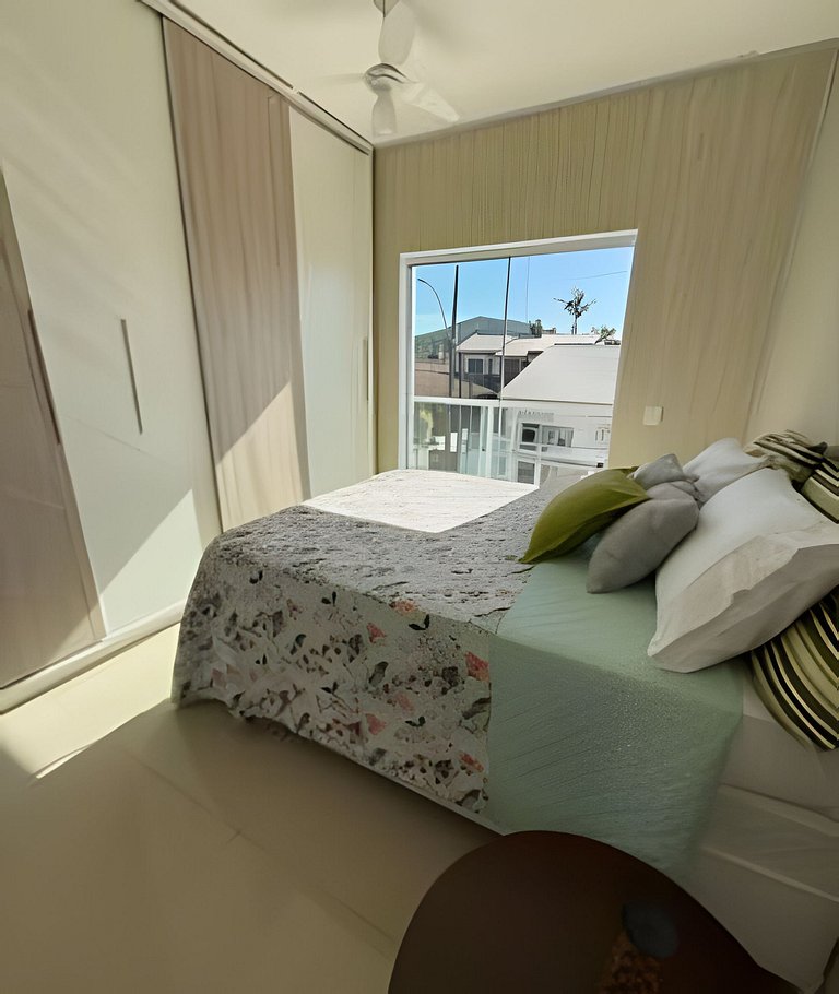 Casa linda com piscina e Bem Próximo ao Parque