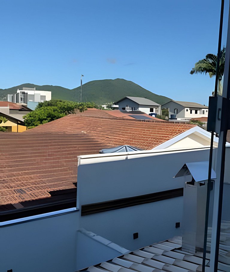 Casa linda com piscina e Bem Próximo ao Parque