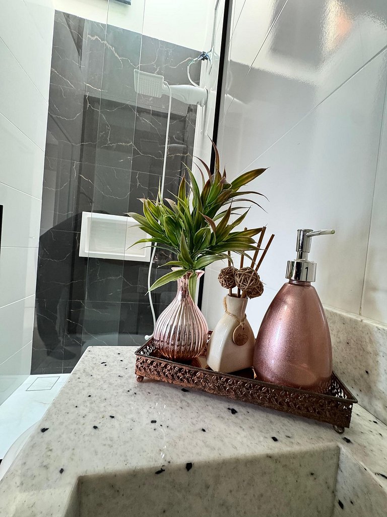 Casa Nova - Moderna | 700m praia | 8 min parque