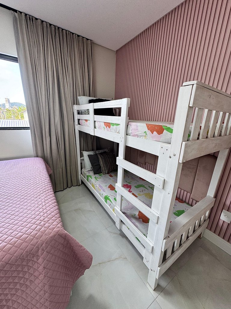 Casa Nova e Moderna | 700m praia | 8 min parque