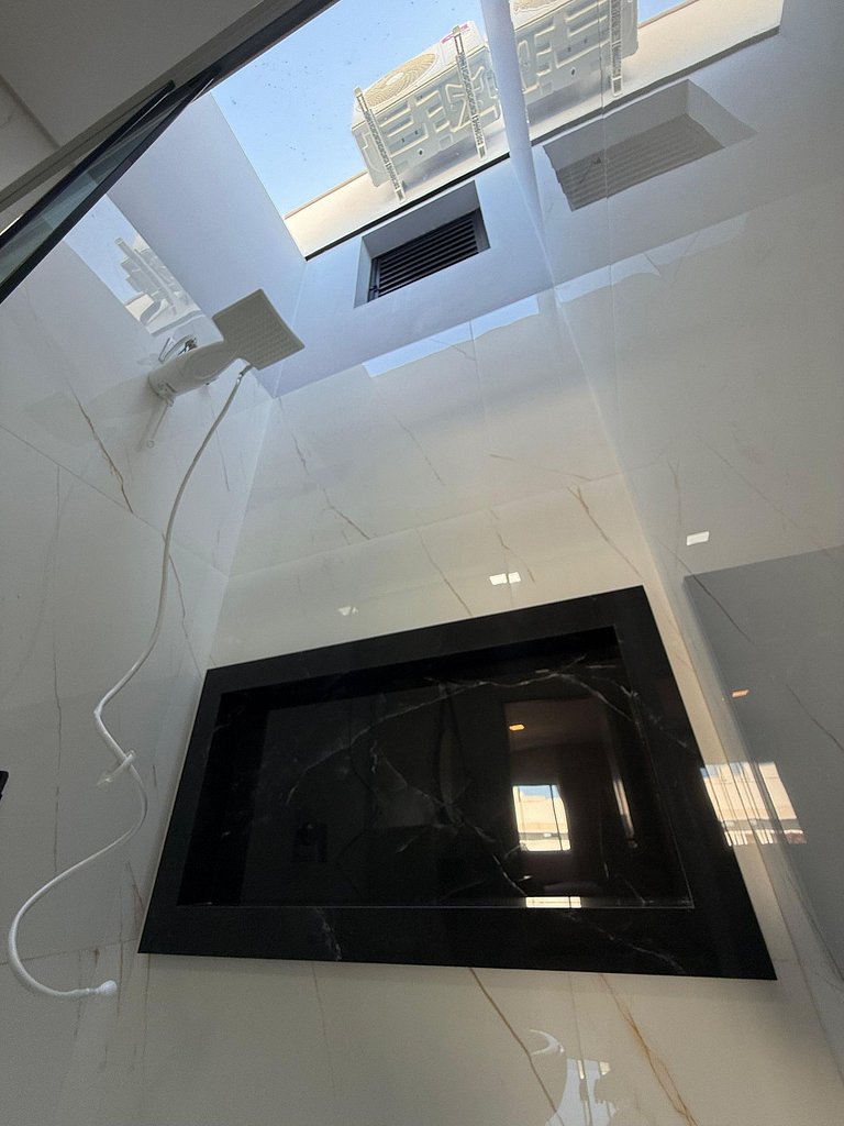 Casa com 3 Suítes, Piscina e tudo novinho