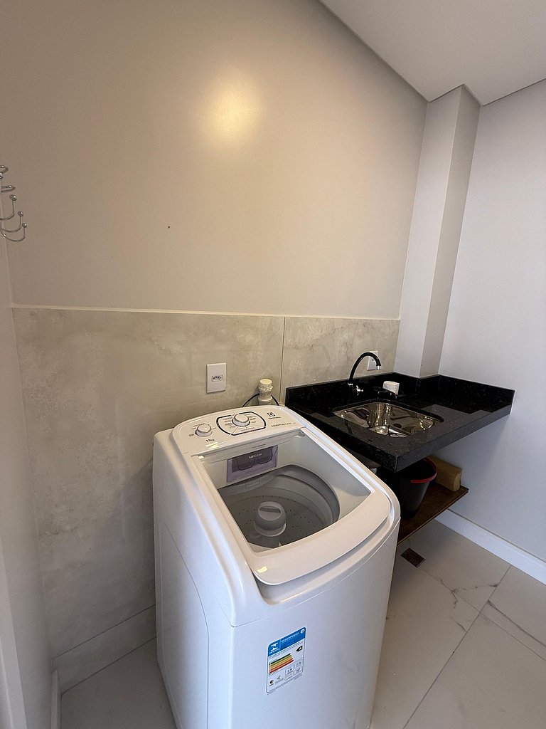 Casa com 3 Suítes, Piscina e tudo novinho