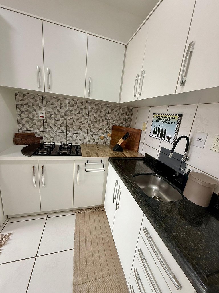 Apto | 150m da Praia | 10 minutos do Beto Carrero