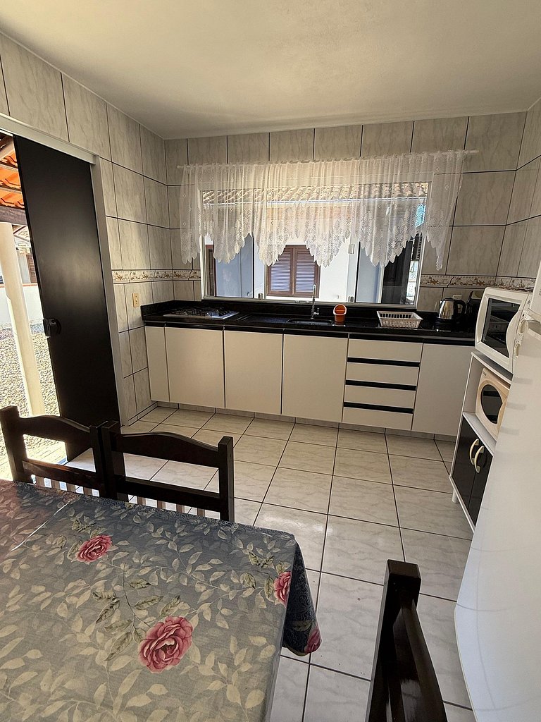 500m parque | 300m praia | Casa Completa