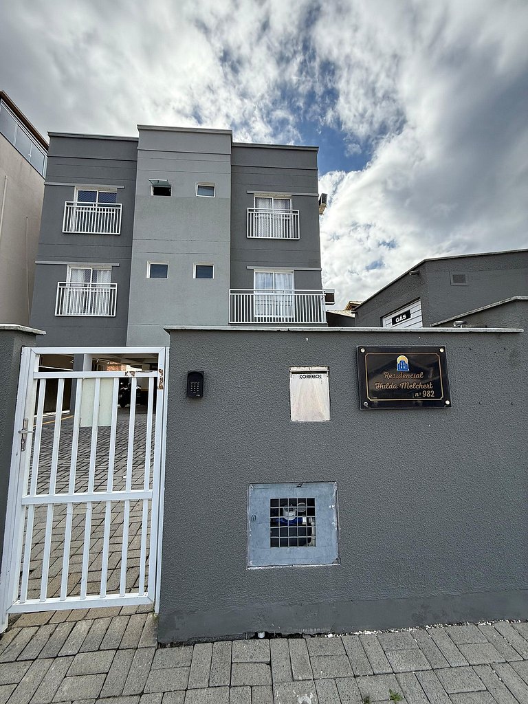 Apto Elegante | Garagem coberta | Próx. Parque