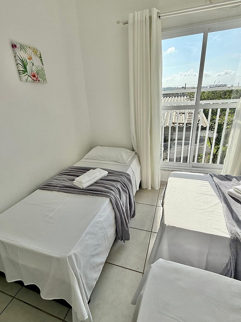 Apartamento seguro, garagem cubierta, cerca del parque