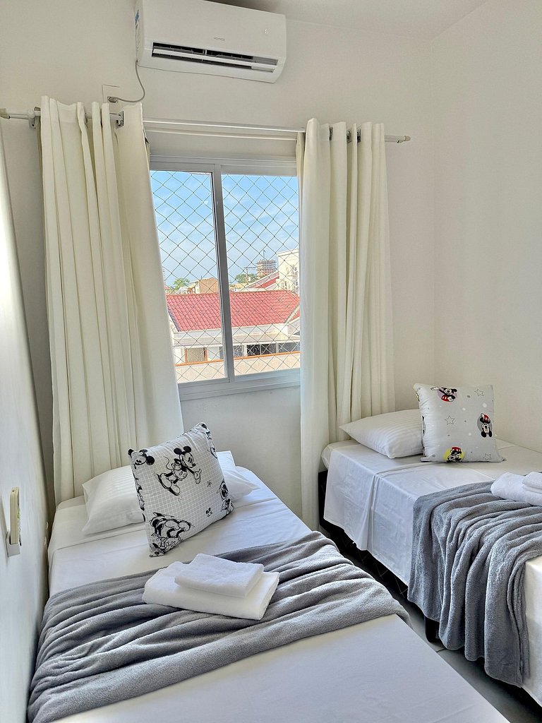 Apartamento seguro, garagem cubierta, cerca del parque
