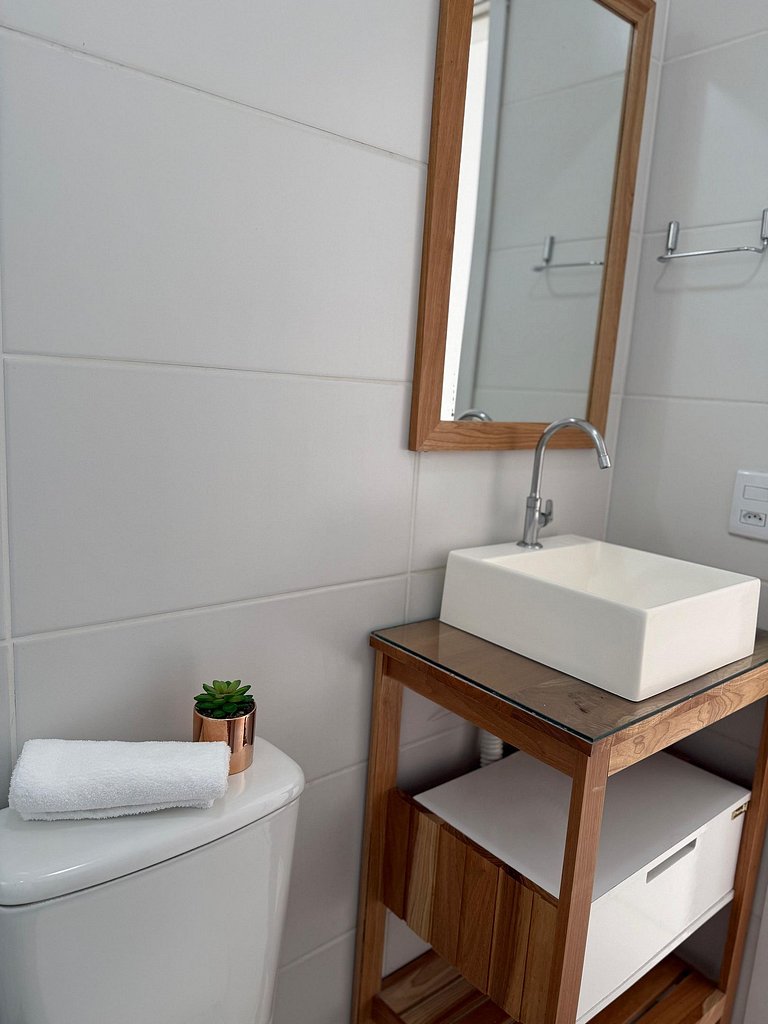 Apto Elegante | Garagem coberta | Próx. Parque