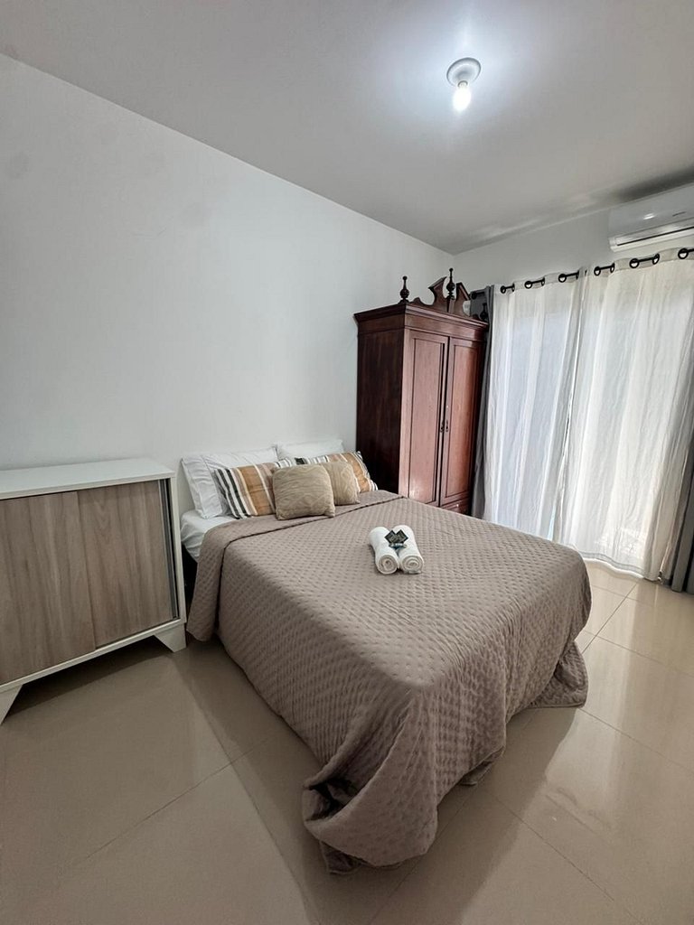 Casa completa en Piçarras, ¡tu estancia perfecta!