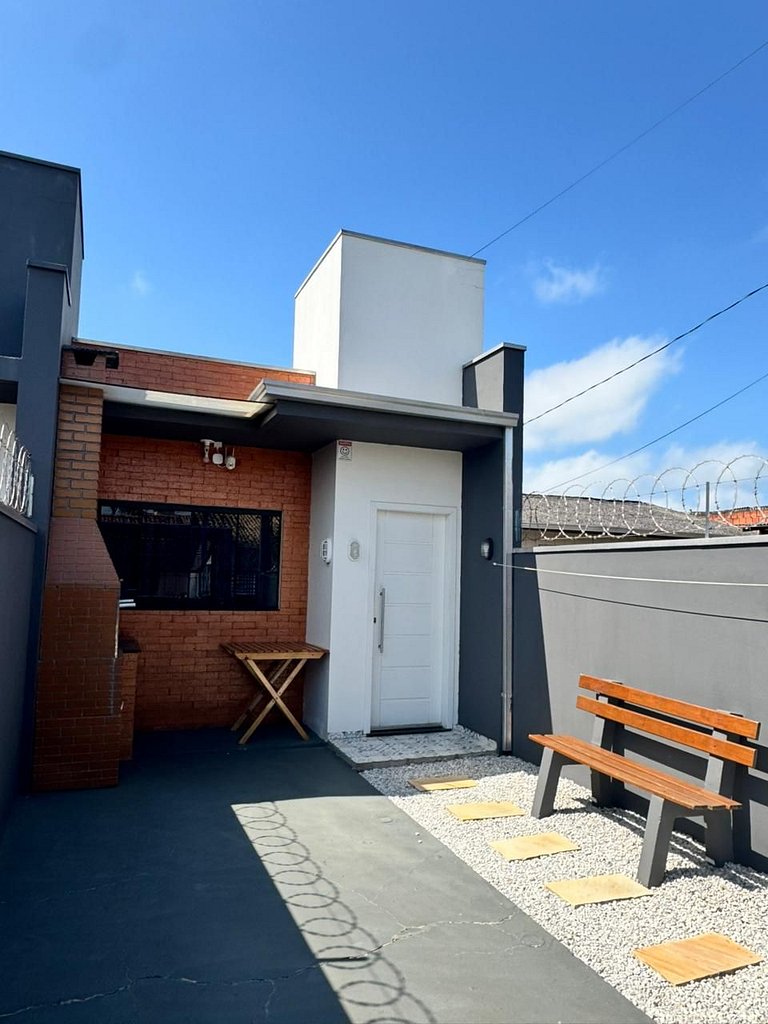 Casa completa en Piçarras, ¡tu estancia perfecta!