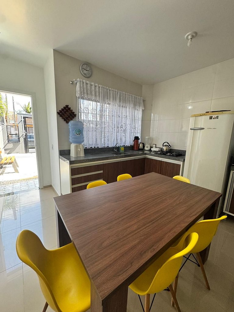 Casa completa en Piçarras, ¡tu estancia perfecta!