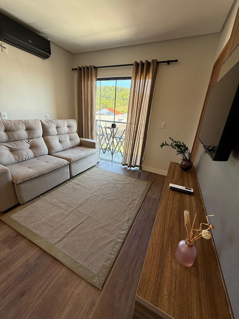 Apto completo próximo ao Parque Beto Carrero World