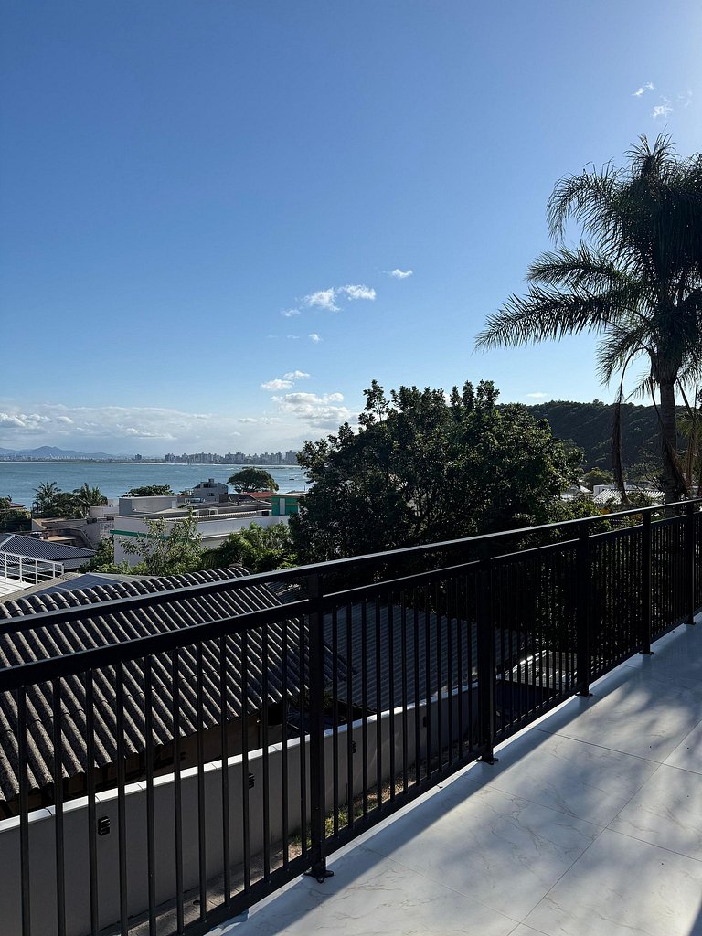 Refuge Corner | Panoramic View | Heated Pool