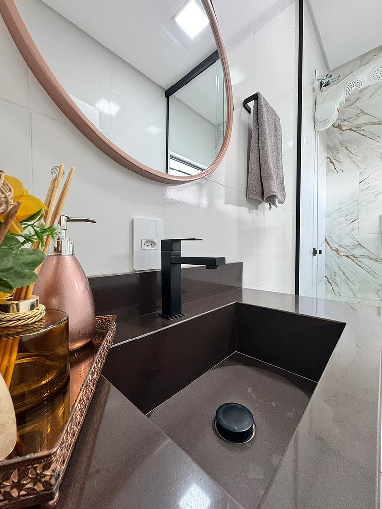 Casa Nova - Moderna | 700m praia | 8 min parque