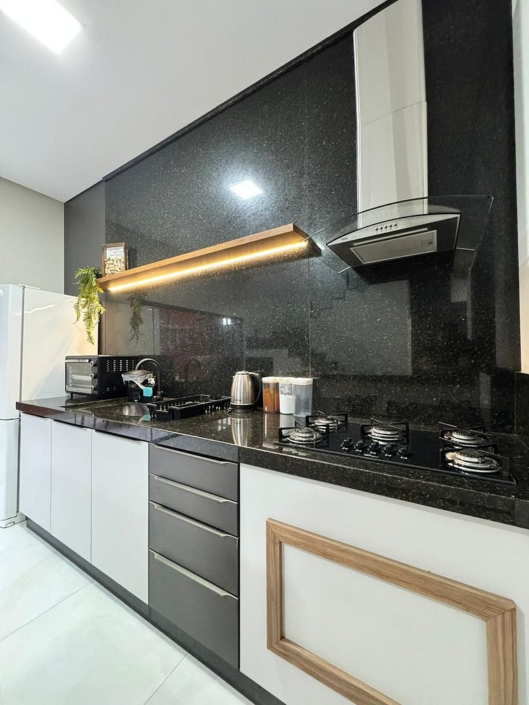 Casa Nova - Moderna | 700m praia | 8 min parque