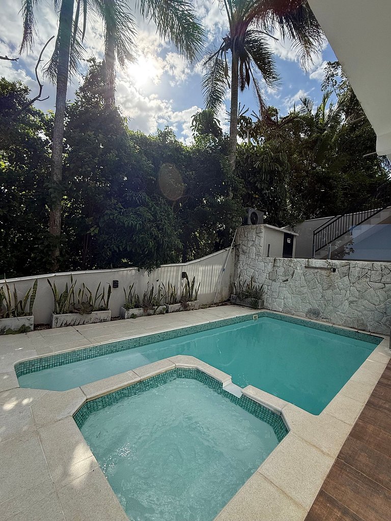 Refuge Corner | Panoramic View | Heated Pool