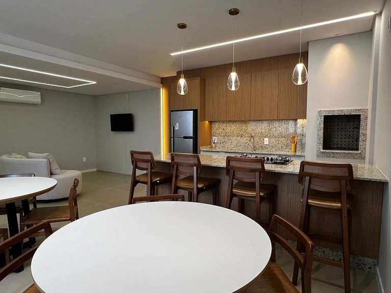 Cobertura a venda Frente Mar