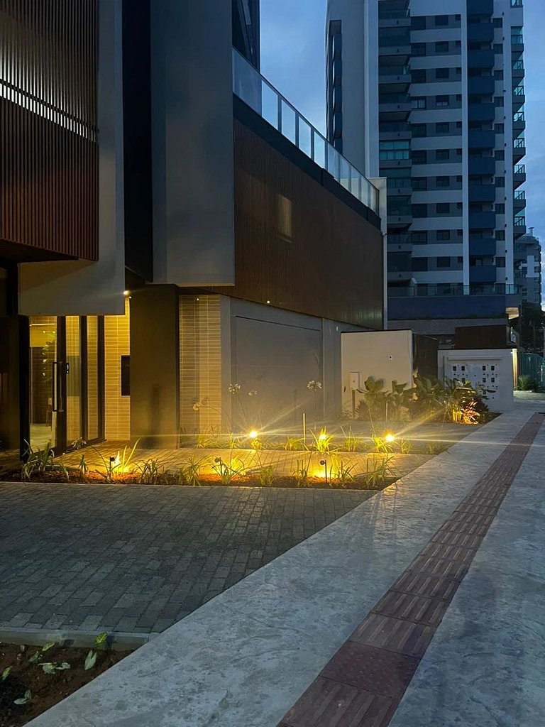 Cobertura a venda Frente Mar