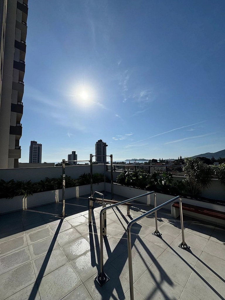 Ap cond. Completo - Vista para o nascer do sol