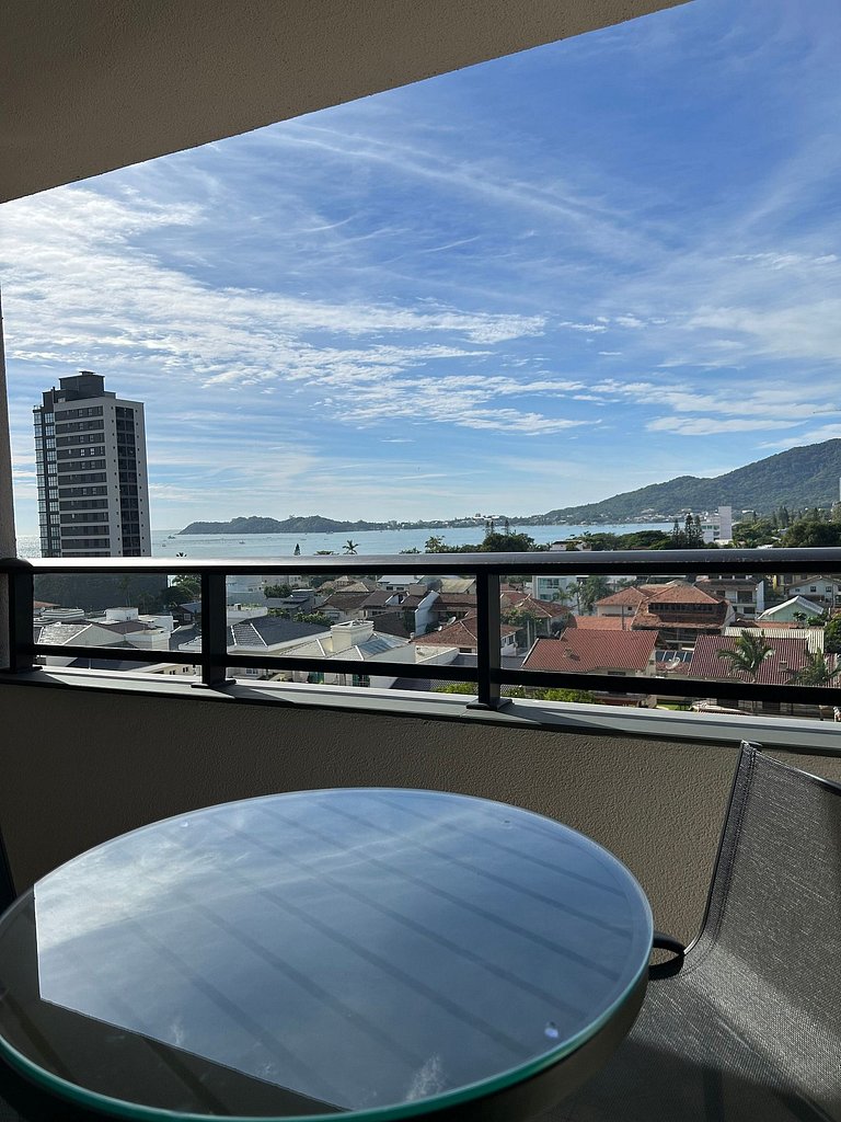 Ap cond. Completo - Vista para o nascer do sol