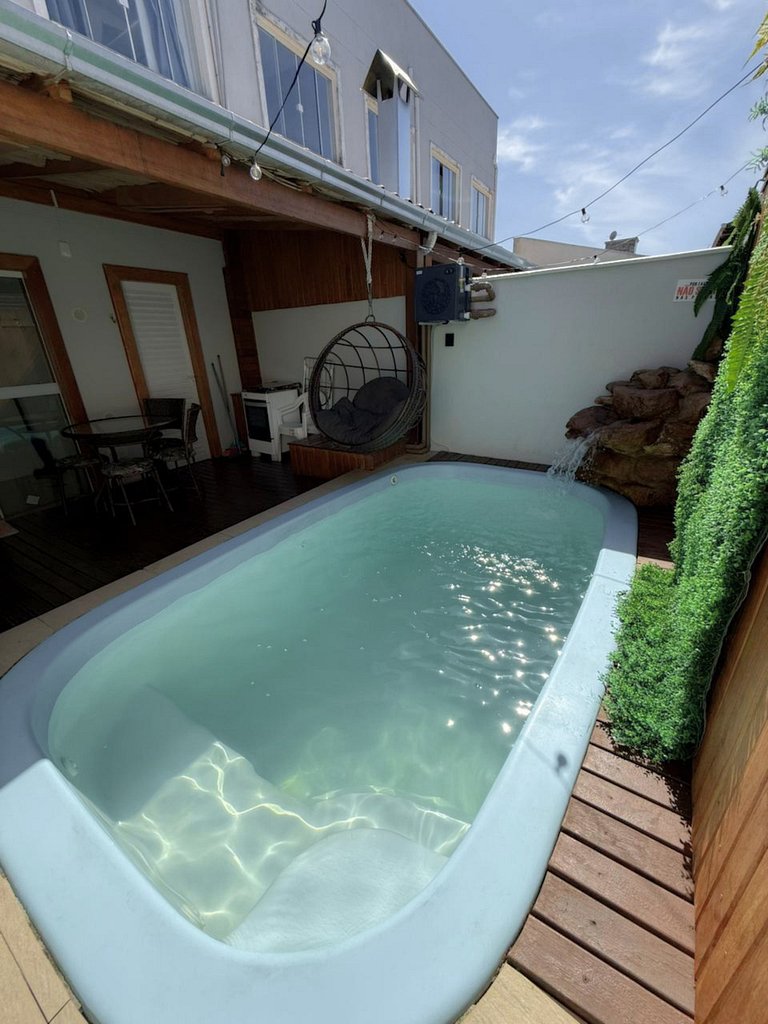 Piscina AQUECIDA próx. a Praia e ao Beto